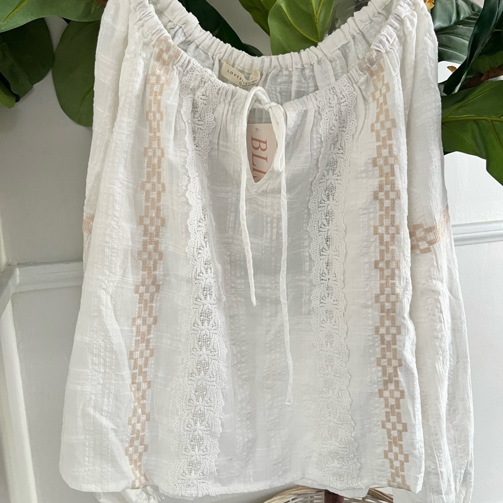 NWT Love Stitch boho blouse